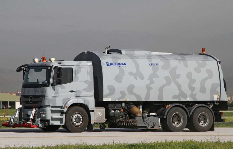 Havaalanı – Pist Süpürme Aracı